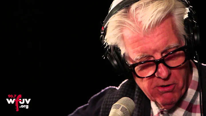 Nick Lowe - "Christmas At The Airport" (Live at WF...