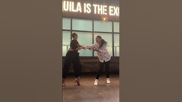 Intermediate Salsa Lesson with Julissa #dance #salsa #salsacombo #salsaintermediate #salsaclass