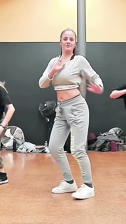 Dance Monkey - Tones and I /Choreography by Desireé Leucci / DANCEENERGY STUDIO #shots