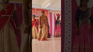 Her Expression For That - Dance Aada Varuma