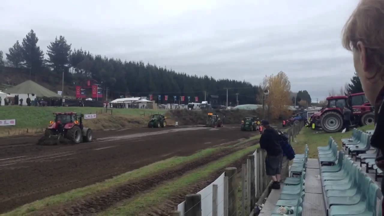 Field days tractor pull day 4. YouTube