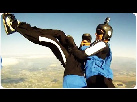 GoPro Skydiver Gets His Shoe Stolen During Skydive