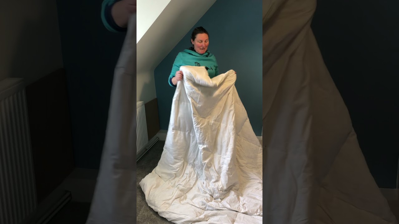 How to fold a duvet for storage. - YouTube
