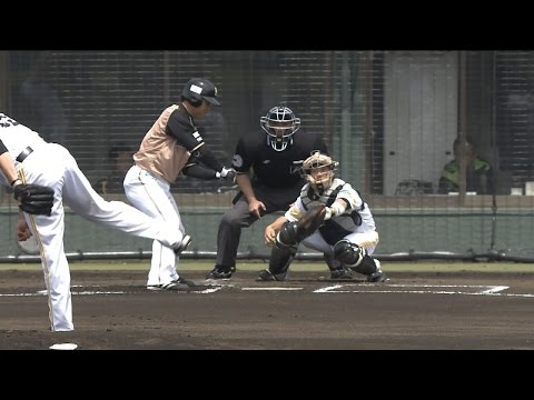 【プロ野球パ】 「最高の形」鶴岡が好送球で谷口仕留める　2015/04/12 H-F