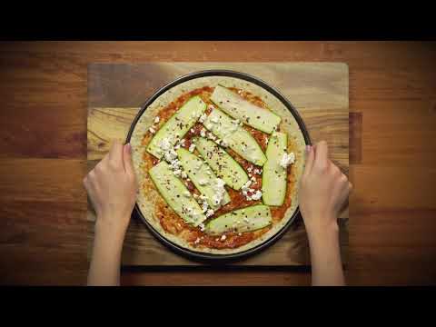 Video: Pizza Med Paprika Och Feta