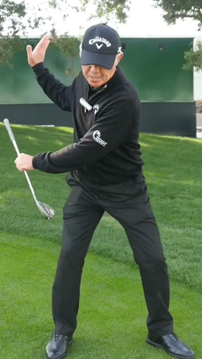 Pete Cowen - the right hip has to go up and back for a POWERFUL golf swing. #shorts #golf #golfswing