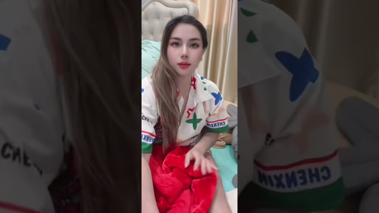 So lovely girl BOGO live (New live) 💕 