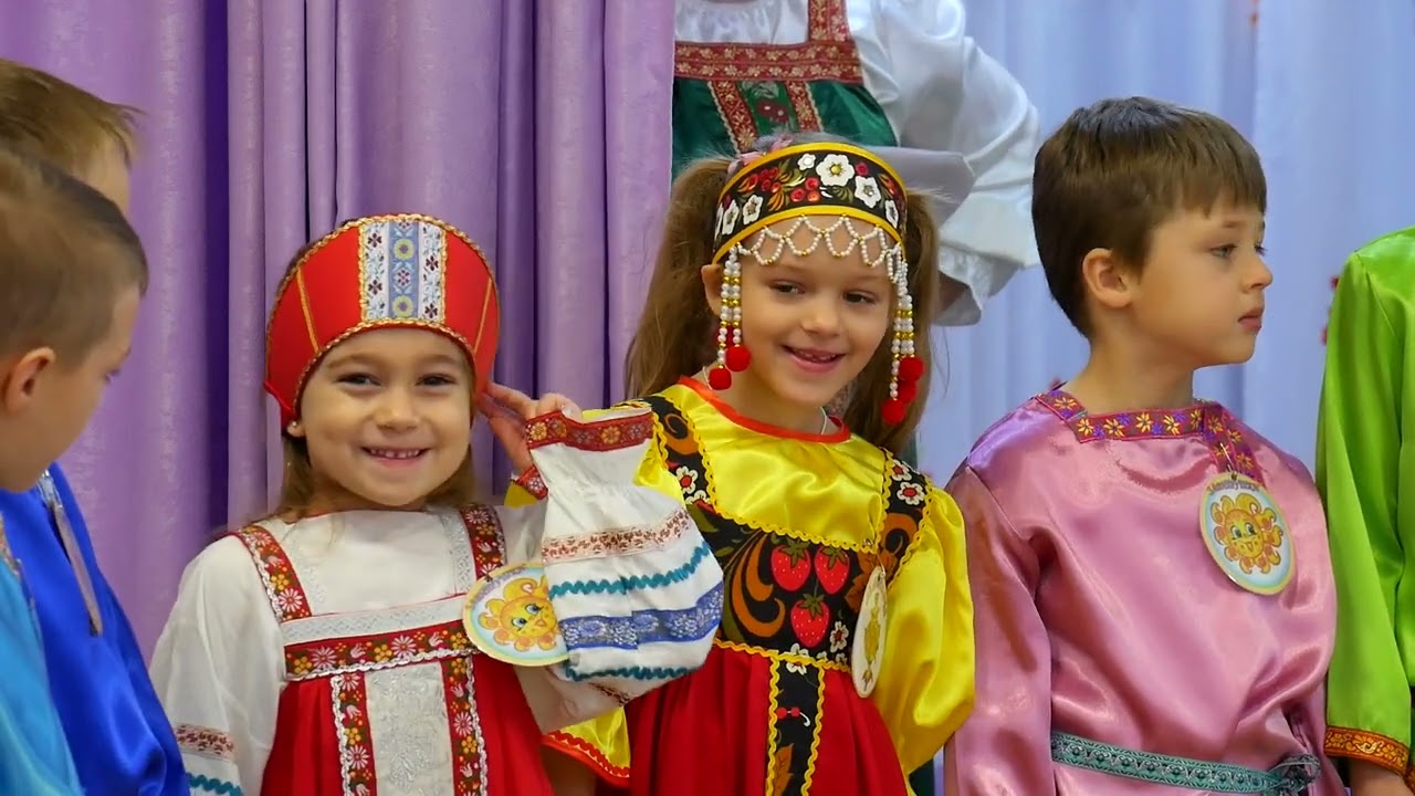 Осенний утренник в фольклорном стиле 