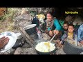 Cooking chicken curry in the cave  lajimbudha 