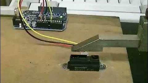 arduino GP2Y0A21YK0F