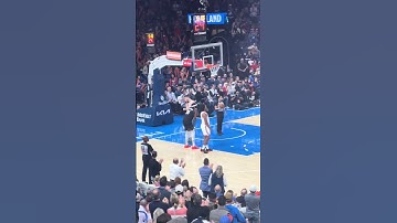 Isaiah Hartenstein receives an extremely warm OKC welcome in his Thunder regular season debut.