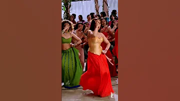 Perfect Pick For Wedding Sangeet Goregore Alkayagnik Saifalikhan Ranimukerji Humtum Yrfshorts 