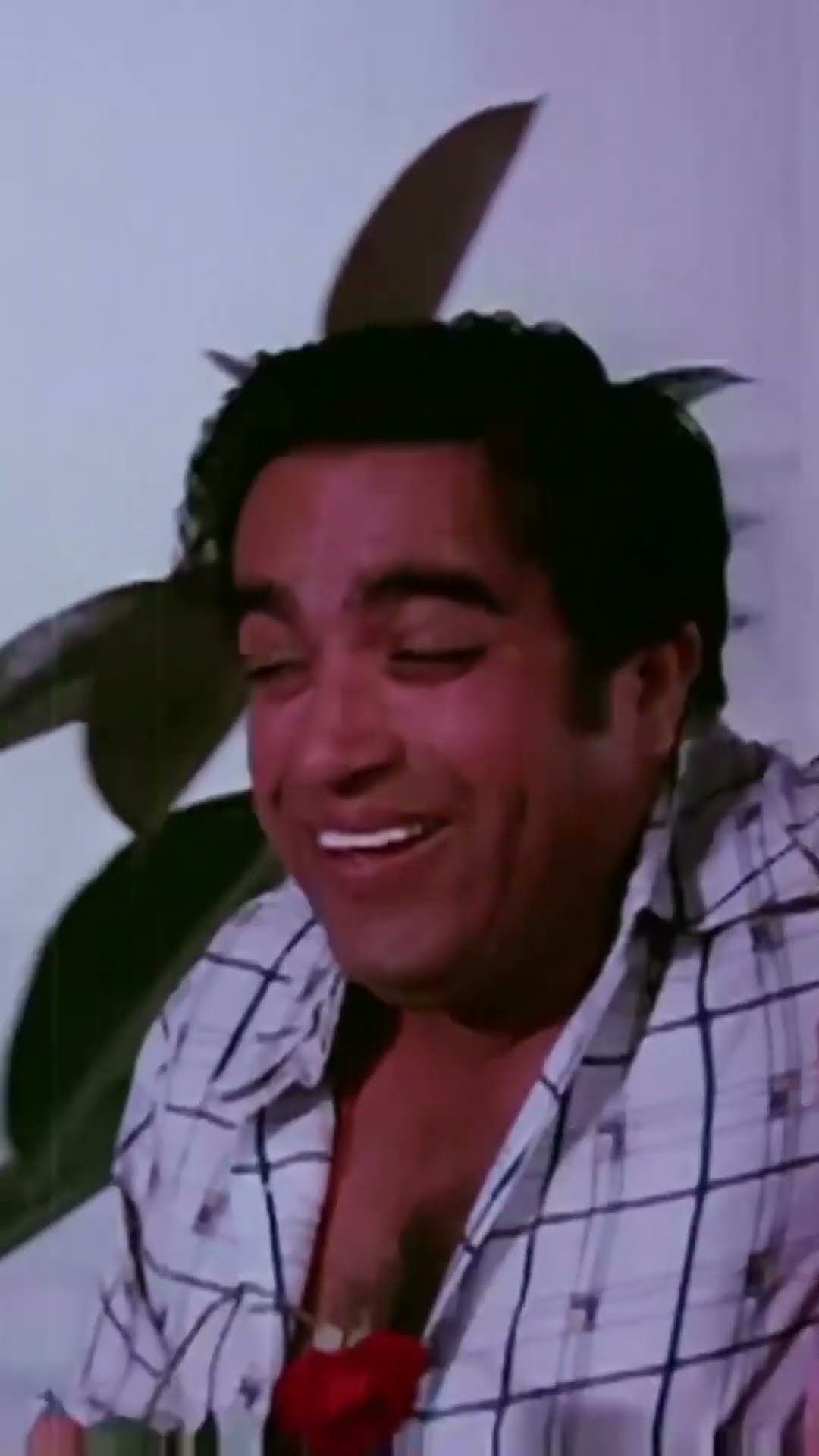 Heroine Apne Bibi Ko Bahar Ghumane Le Jata Hai
