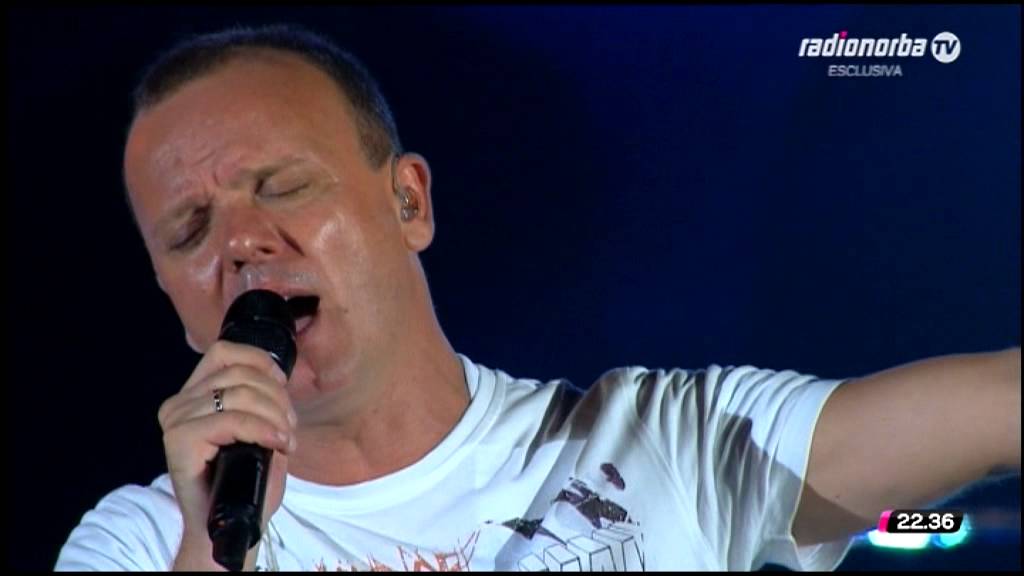 Gigi D'Alessio @ Arena della Vittoria Bari - 28/09/2012 - Radionorba TV * Parte 5