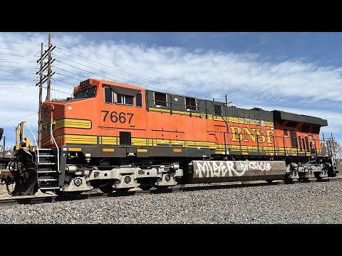 BNSF GEVOs Lead H-DDCDEN through Colorado Springs with an H2 ES44DC DPU!