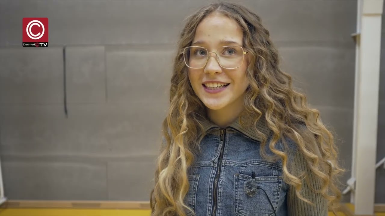 Anna Frida - vinderen af MGP 2026 hyldes foran hele sin skole