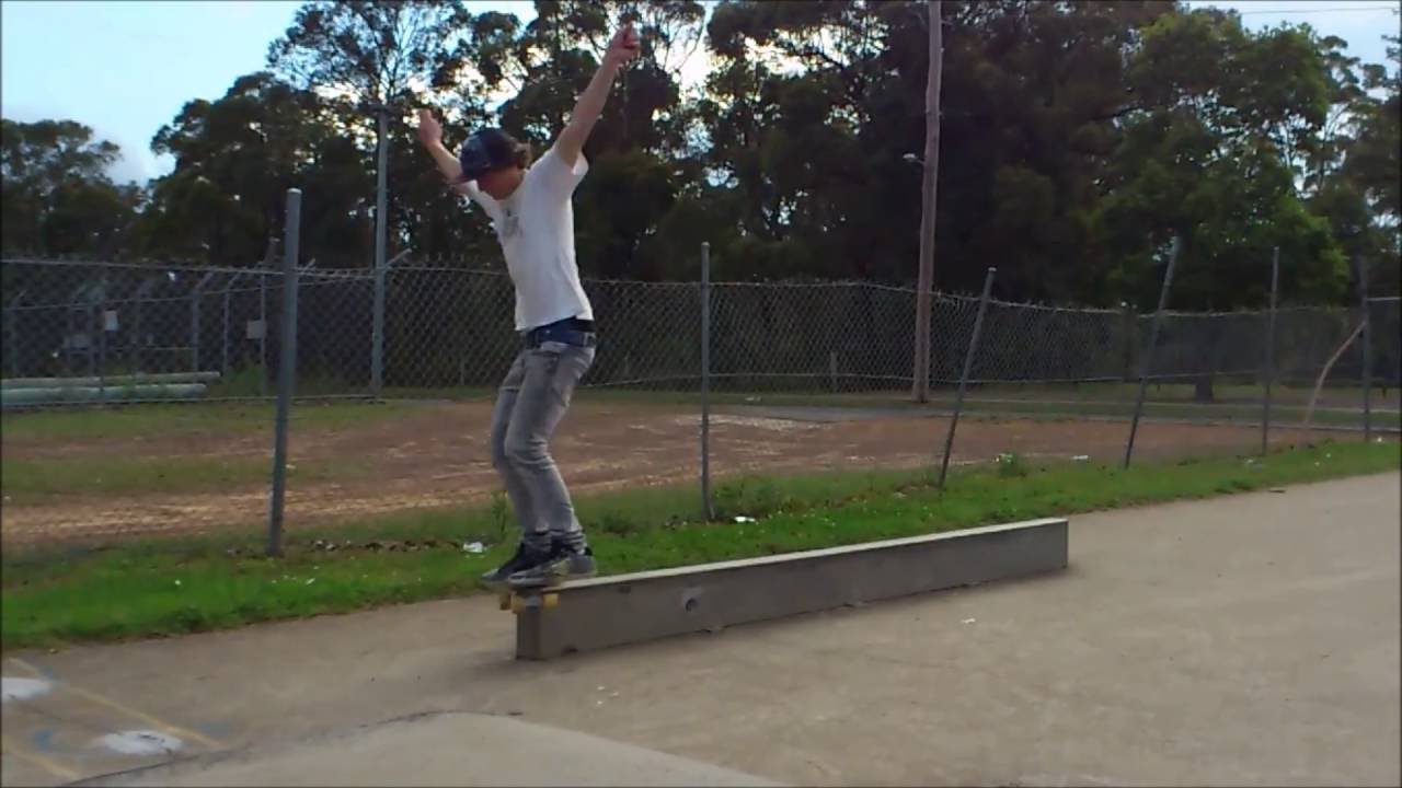 Penny Board Tricks with Tom Dunn