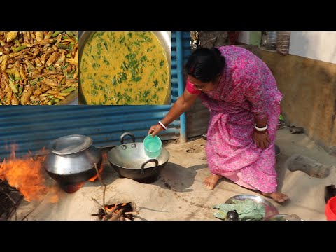 delicious-bengali-village-fresh-vegetables-recipe-/-testy-spicy-mourala-fish-curry.