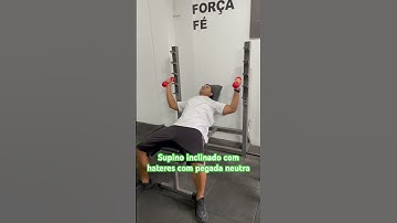 Supino inclinado com halteres com pegada neutra - prof. Matheus Gomes