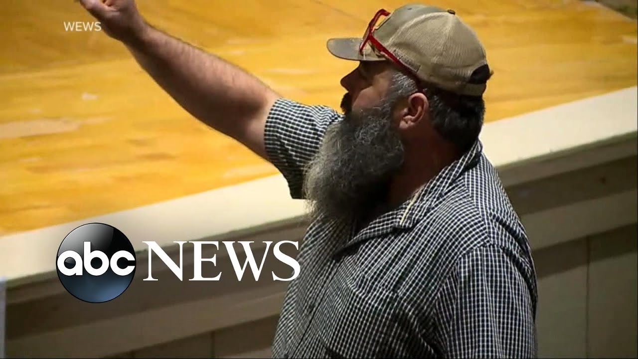 East Palestinian residents clash with officials at city hall |  WNT