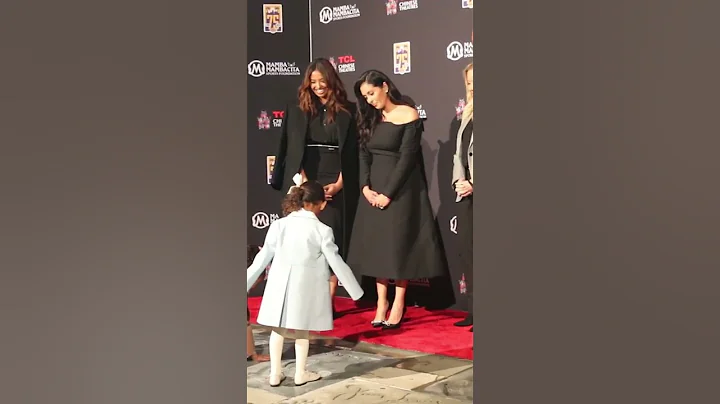 Kobe Bryant immortalized at Hollywood handprint ceremony