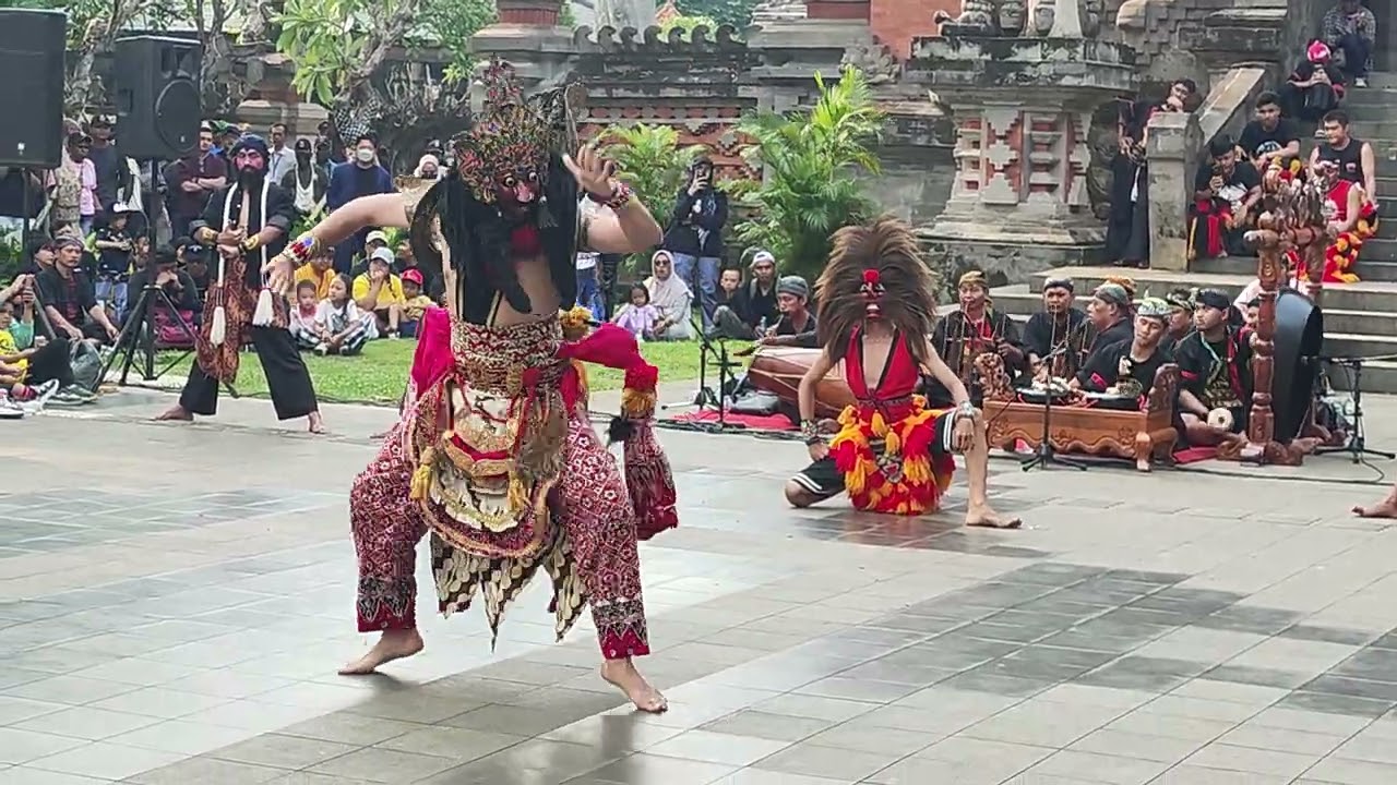 Sendratari Reog Ponorogo - Plaza Kori TMII