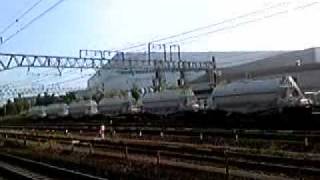 JR貨物　5767ﾚ　EF64 1011+白ホキ