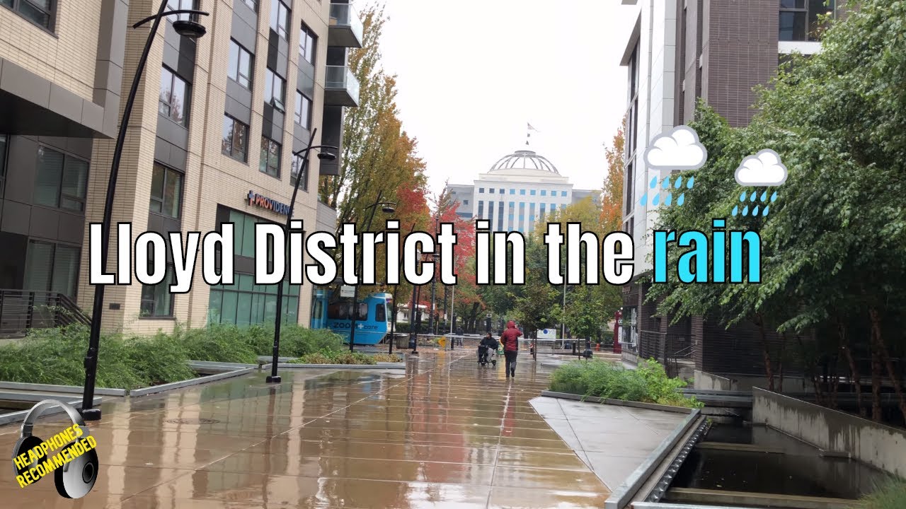 Walking in the Rain, Lloyd District and Moda Center Portland OR 2019 Binaural Audio 4K 60ᶠᵖˢ
