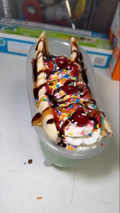 Enjoy the classics and indulge in delicious BANANA SPLIT SUNDAE🍌#LongIsland #Hartford #Connecticut