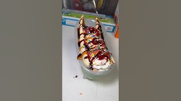 Enjoy the classics and indulge in delicious BANANA SPLIT SUNDAE🍌#LongIsland #Hartford #Connecticut