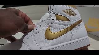 Air Jordan 1 HI OG White/ Metallic gold first look #jordanretro #sneakercollection #sneakers