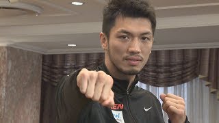 ボクシング、村田「倒して勝つ」 トリプル世界戦の調印式