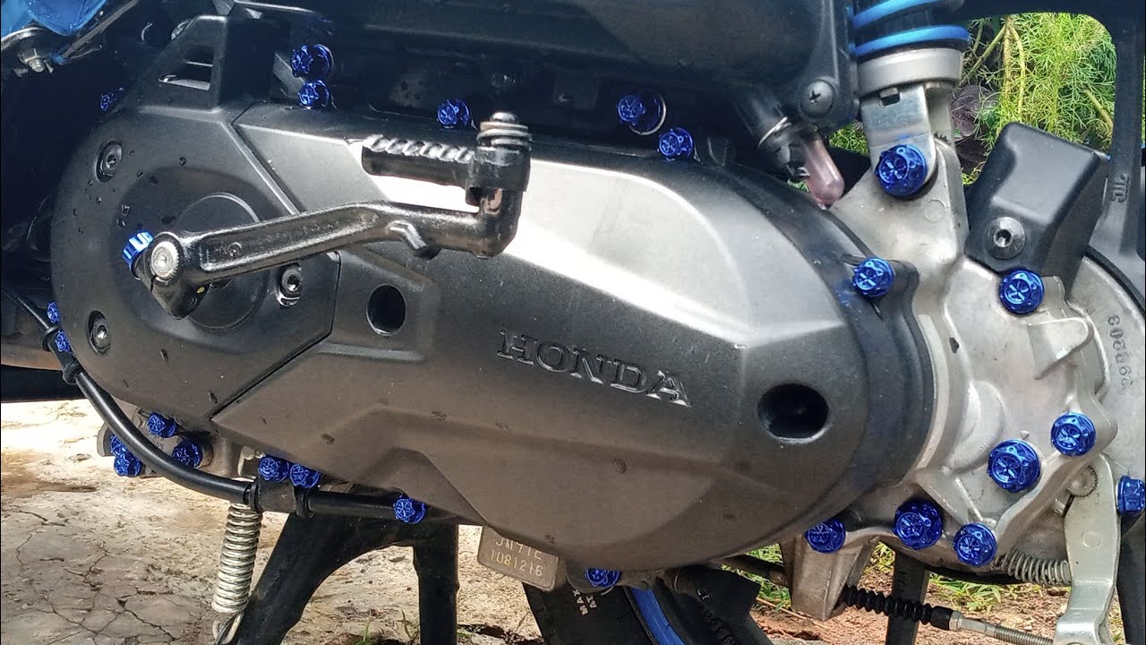 pasang tutup baut variasi wrna biru di motor beat 2020 trbaru - YouTube