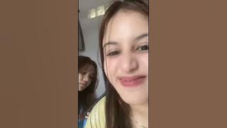 cewe lesbi indo dan arab bermesraan sambil live
