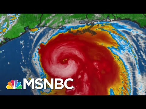 Residents Evacuate As Hurricane Laura Strengthens To Take Aim At Gulf Coast | Craig Melvin | MSNBC