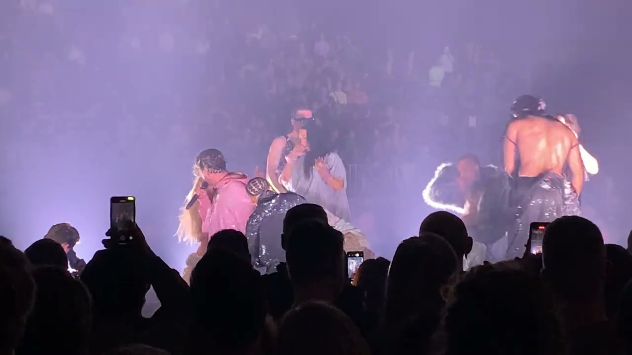 Oscar and the Wolf _ Live _ Obsessed _ Sportpaleis Antwerpen _ 14032025