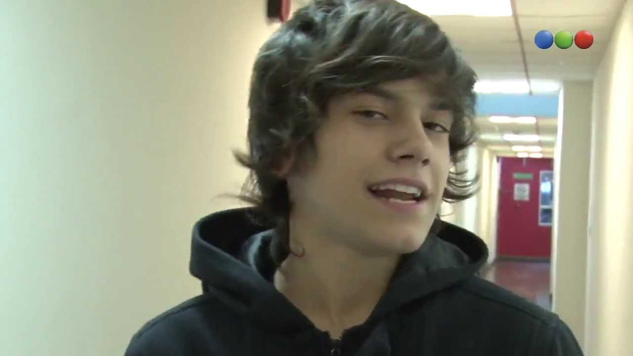 Aliados - El primer trabajo de Agustin Bernasconi 