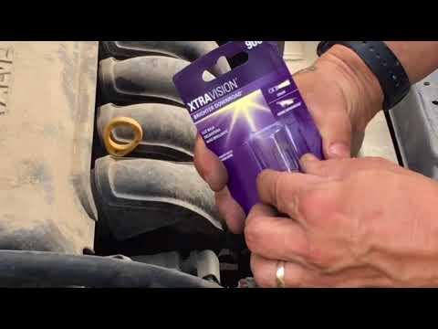 How to replace a 2007 Toyota Corolla headlight bulb