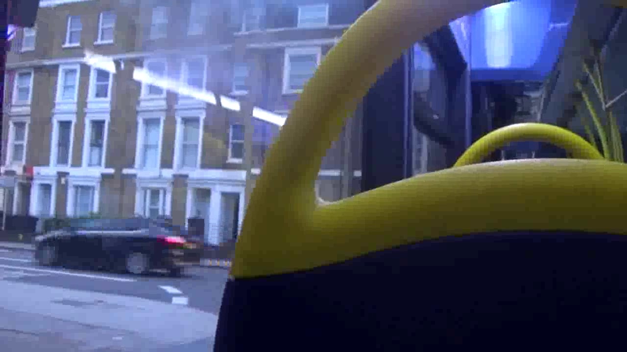 Crap E200 discovers it can kick (SE105 YX61BWB)