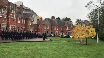 Camera HÈ PHỐ: CẢNH SÁT VÀ LỰC LƯỢNG CỨU HỘ ANH TREO CỜ RỦ MẶC NIỆM 39 NẠN NHÂN CHẾT TRONG CONTAINER