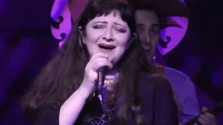 Watch Basia Liang  Zhu video