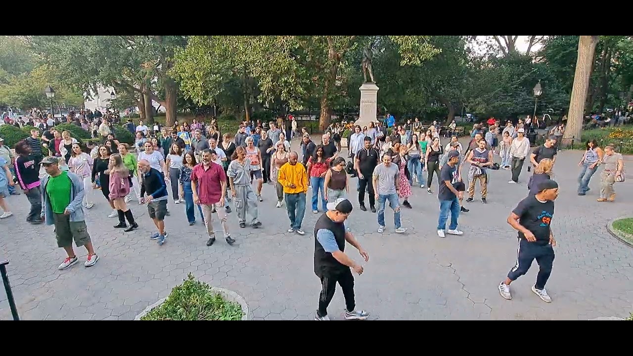 Mi Salsa Dura Baile 🔥 Washington Square Park Live! 