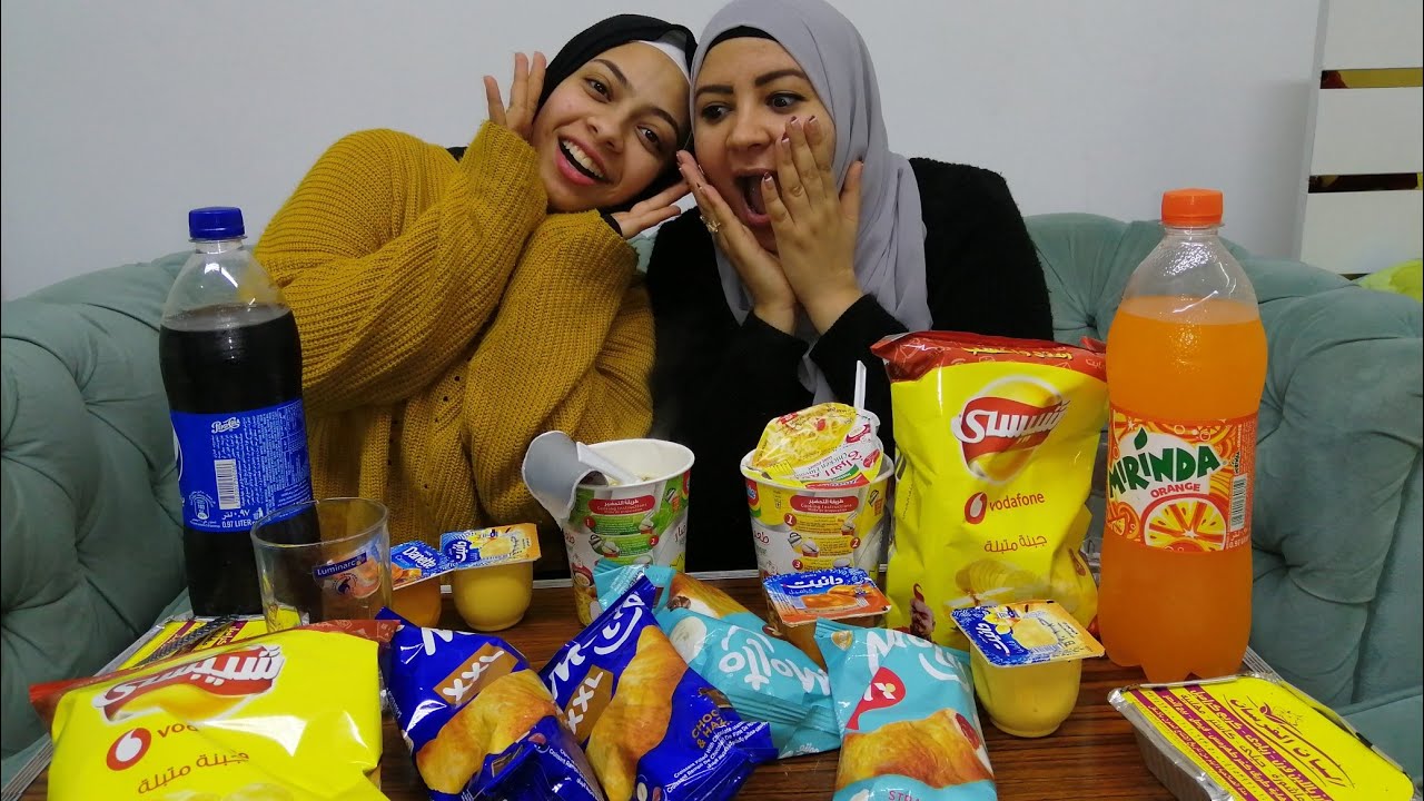 تحدي الأكل في دقيقه واحده😂ضحك السنين🤣والعقاب في الجراج