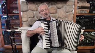 6670 - Black Bordignon Piano Accordion LMH 37 80 $999