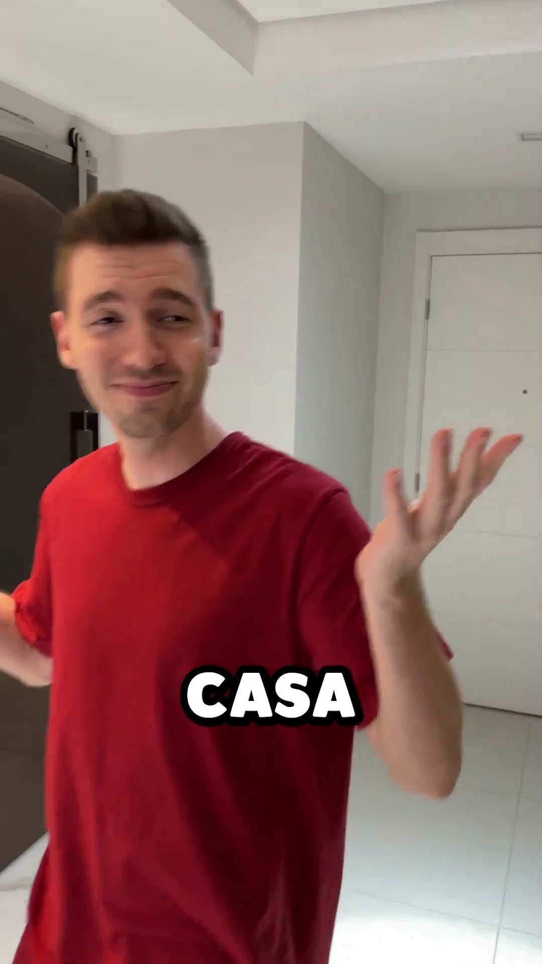 Quando você vai na casa dos seus amigos #shorts