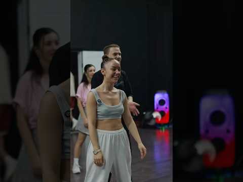 Как вам шоу на @muztv? Жду вас на сольниках: Москва — 18.10, Питер — 25.10 🎤🏟️