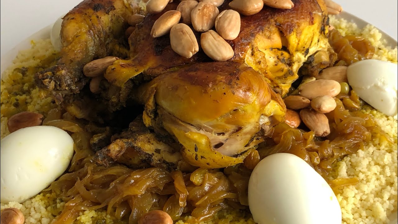 Couscous au poulet raisin sec et oignons confit / كسكس بالتفاية سهل