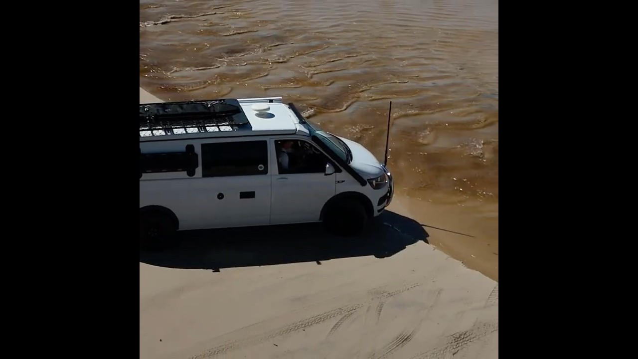 Off-Grid Beach Camping | Minjerribah (Stradbroke) Island | Fishing, 4x4 & Drone Footage