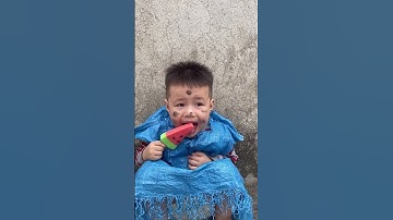 cậu bé đáng thương may mắn gặp được người anh tốt bụng 14 #shorts