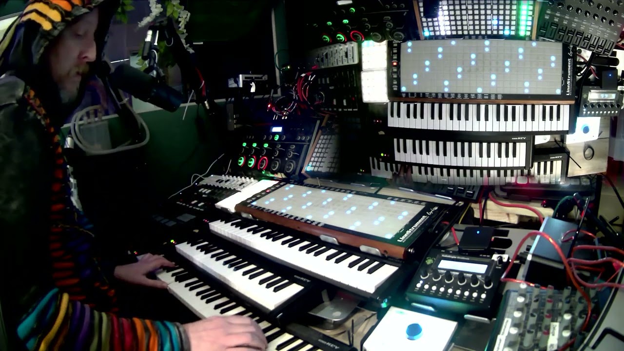 Jingleböng - a festive cannabinoid infused morning improvisation